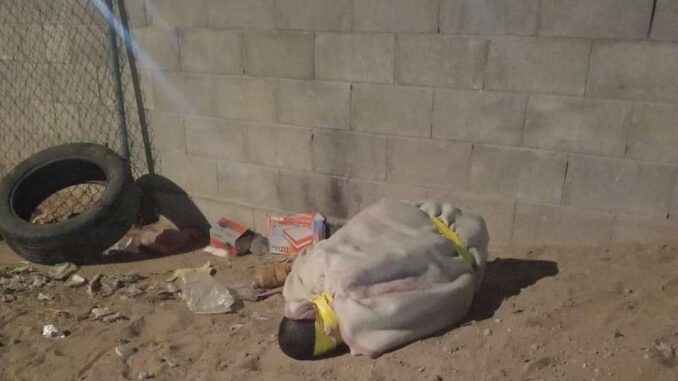 Localizan cuerpo envuelto en una cobija en la colonia Urbivilla del Campo