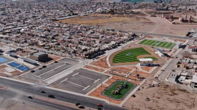 Invita Gobierno Municipal a familias y deportistas a disfrutar del Polideportivo Luis H. Álvarez