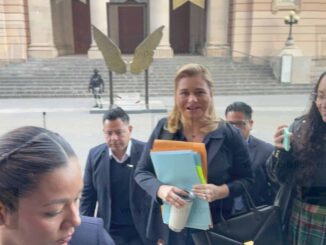 Arriba gobernadora a reunión de la mesa de seguridad en palacio