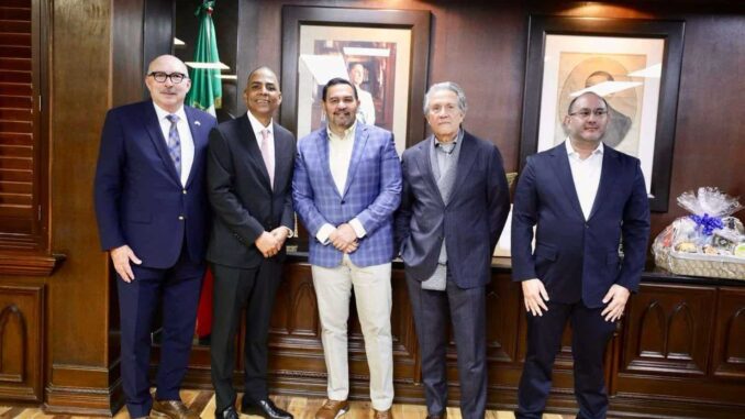 Acuerdan alcaldes de Juárez y El Paso promover la región para nuevos inversores