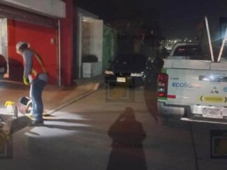 Choca al entrar a su cochera con medidor de gas y provoca fuga en la colonia Tierra y Libertad