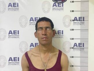 Detienen a hombre en posesión de droga e intoxicándose en la vía pública