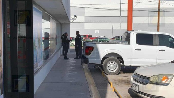 Asaltan a mujer al exterior de un banco; la despojan de 200 mil pesos