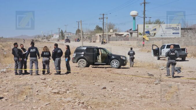 Reportan «levantón», se desata persecución y detienen a dos; aseguran un cuerpo dentro del vehículo