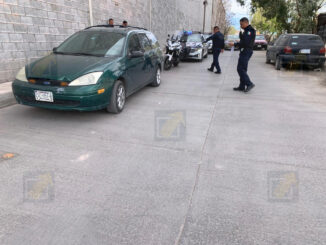 Aseguran  en calles de la colonia Villa, camioneta con reporte de robo