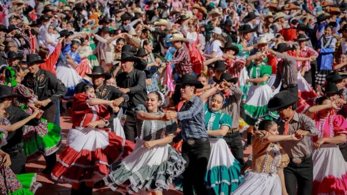 Concluye con éxito el Festival del Folklore Chihuahuense 2025