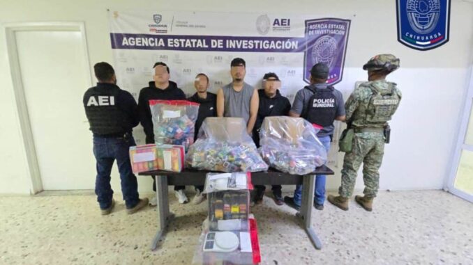 Detienen a cuatro personas durante cateo por posesión de narcóticos en la colonia Valle de la Madrid