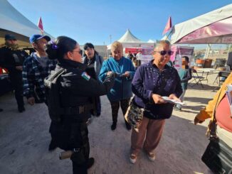 Ofrecen policías municipales platicas preventivas durante cruzada en Riveras del Bravo