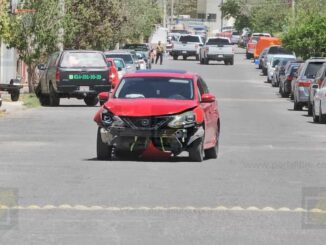 Detienen a dos armados tras persecución por presunta venta de droga