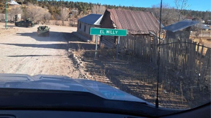 Enfrentamiento entre militares y civiles deja un muerto en zona de fosas clandestinas en Casas Grandes 
