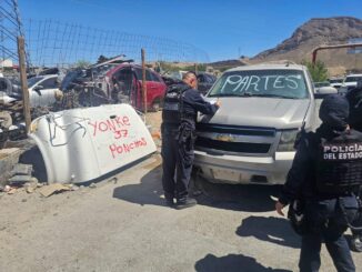 Aseguran 2 vehículos con reporte de robo en “yonke” de Juárez