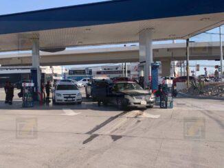 Detienen a tres personas tras persecución de vehículo robado en el sur de la ciudad