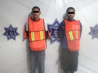 Los detienen por asaltar a un transeúnte en la Héroes de la Revolución