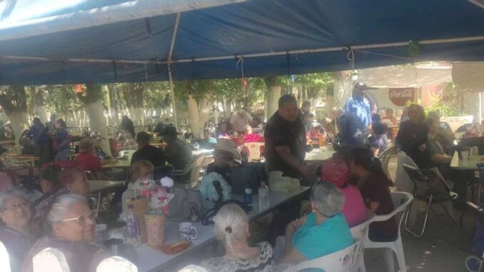 Ofrecen taller de autoestima para personas mayores en Las Arcadas