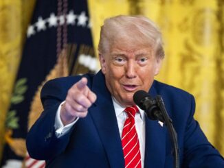 Trump subraya su frustración con los jueces por frenar su política de deportaciones