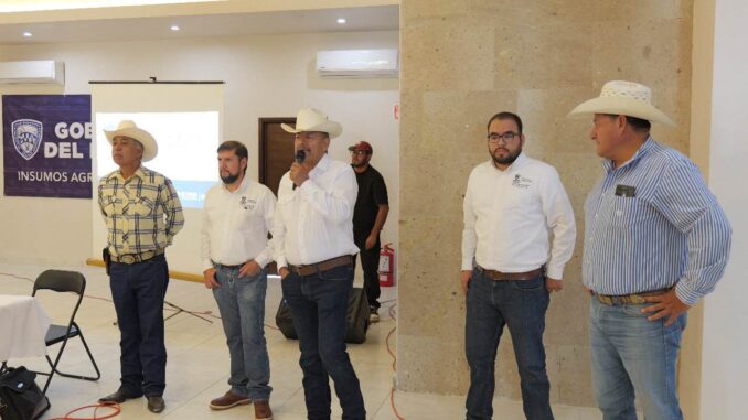 Reafirma Arturo Zubia su compromiso con el campo en reuniones con productores de Jiménez y Camargo