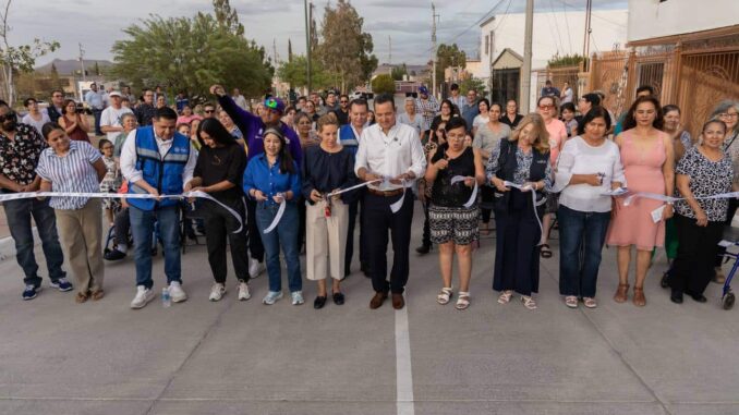 Inaugura alcalde Bonilla calle recarpeteada en la colonia José Vasconcelos