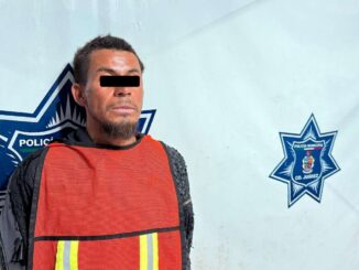 Detienen a hombre por intentar asaltar una farmacia