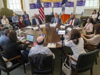 Nueva York lanza una campaña para proteger el derecho de los migrantes a vivienda segura