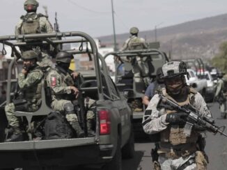 Ejército Mexicano detiene a 17 presuntos sicarios por explosión de mina en Michoacán