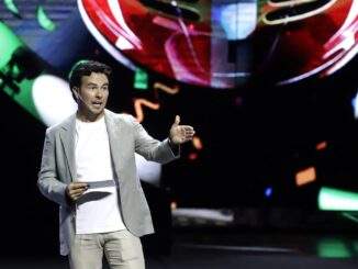 ‘Checo’ Pérez reaparece en el Festival de las Ideas 2025 y habla de su posible regreso a la F1