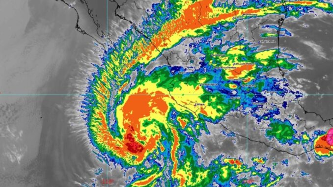 «Alvin» provocará este viernes lluvias y oleaje en el occidente de México